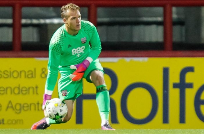 Castle Move for Aussie Keeper