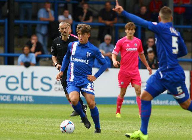 Former Gills Midfielder Signs for Wings