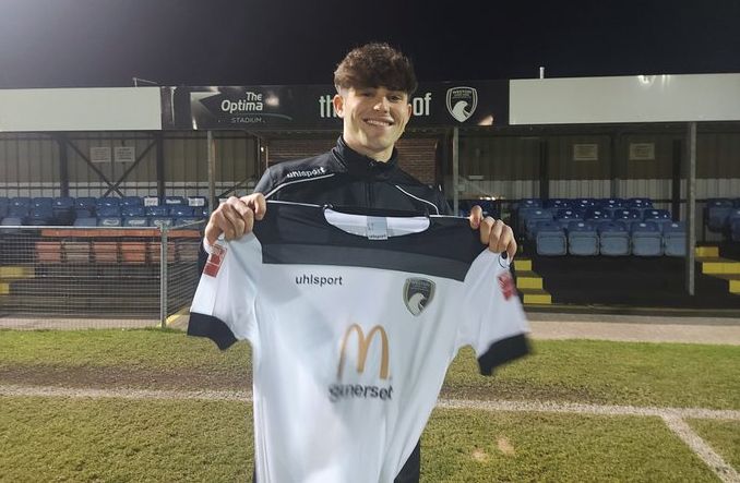 Winger Loaned to Seagulls