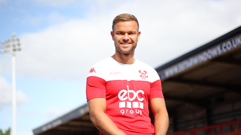 Lowe Moves to Harriers