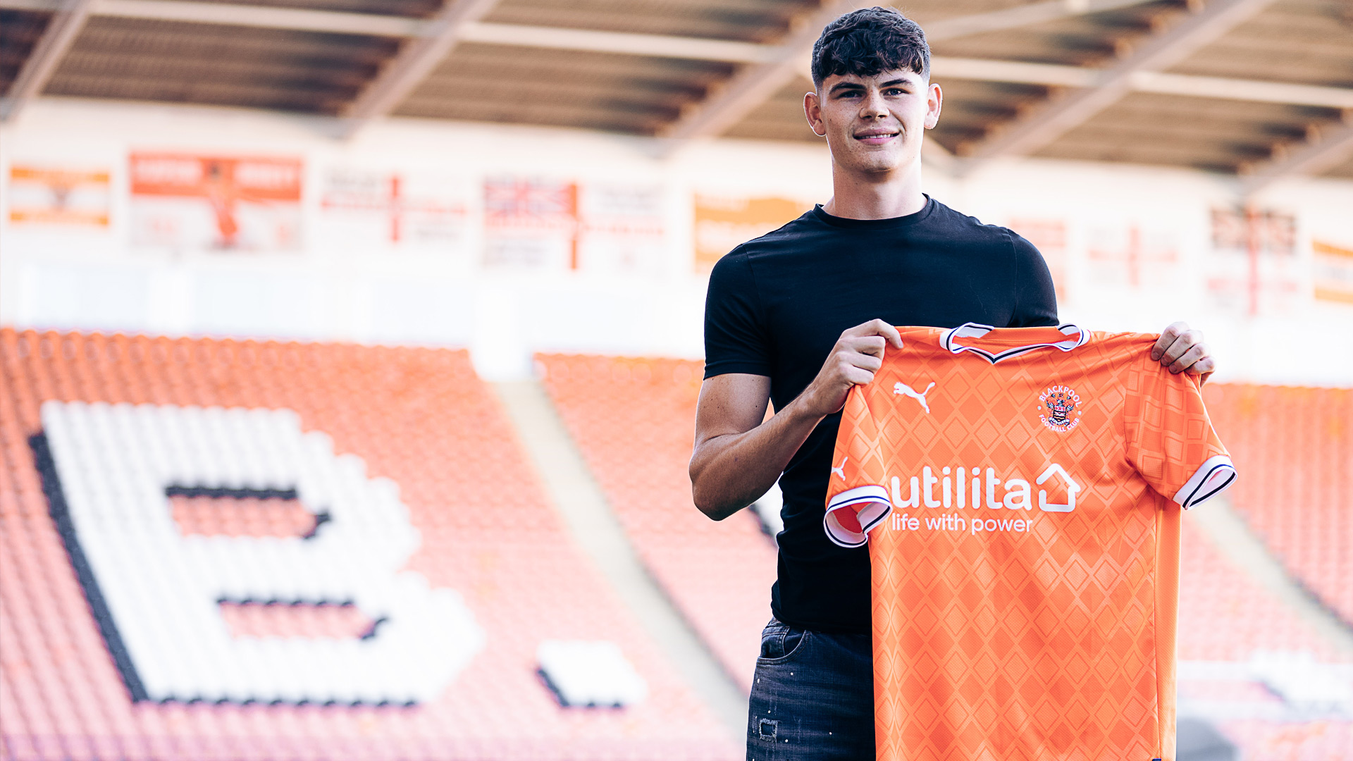 Young Saint Sold to Blackpool 